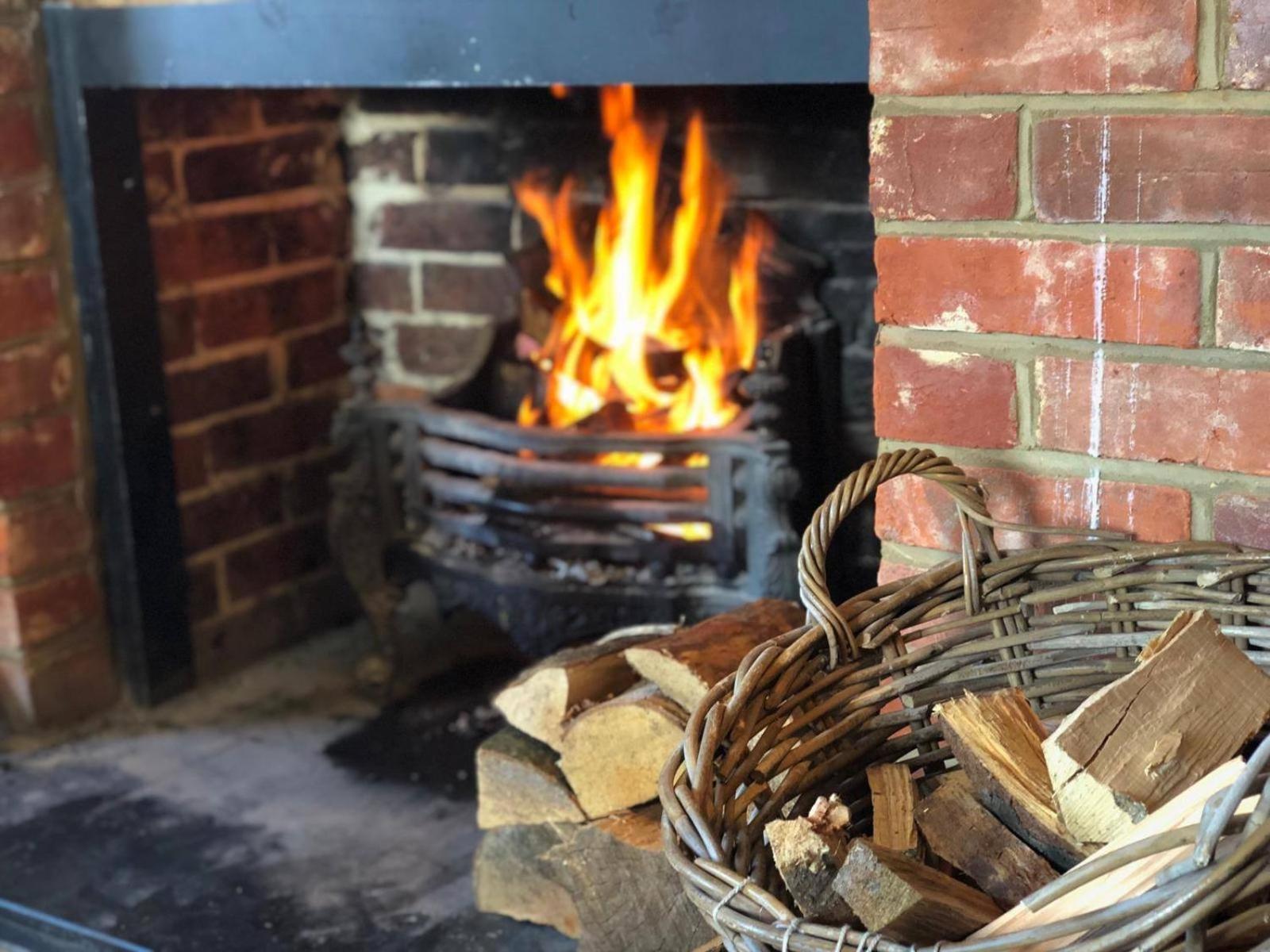 The Mortimer Arms (Adults Only) Romsey Εξωτερικό φωτογραφία