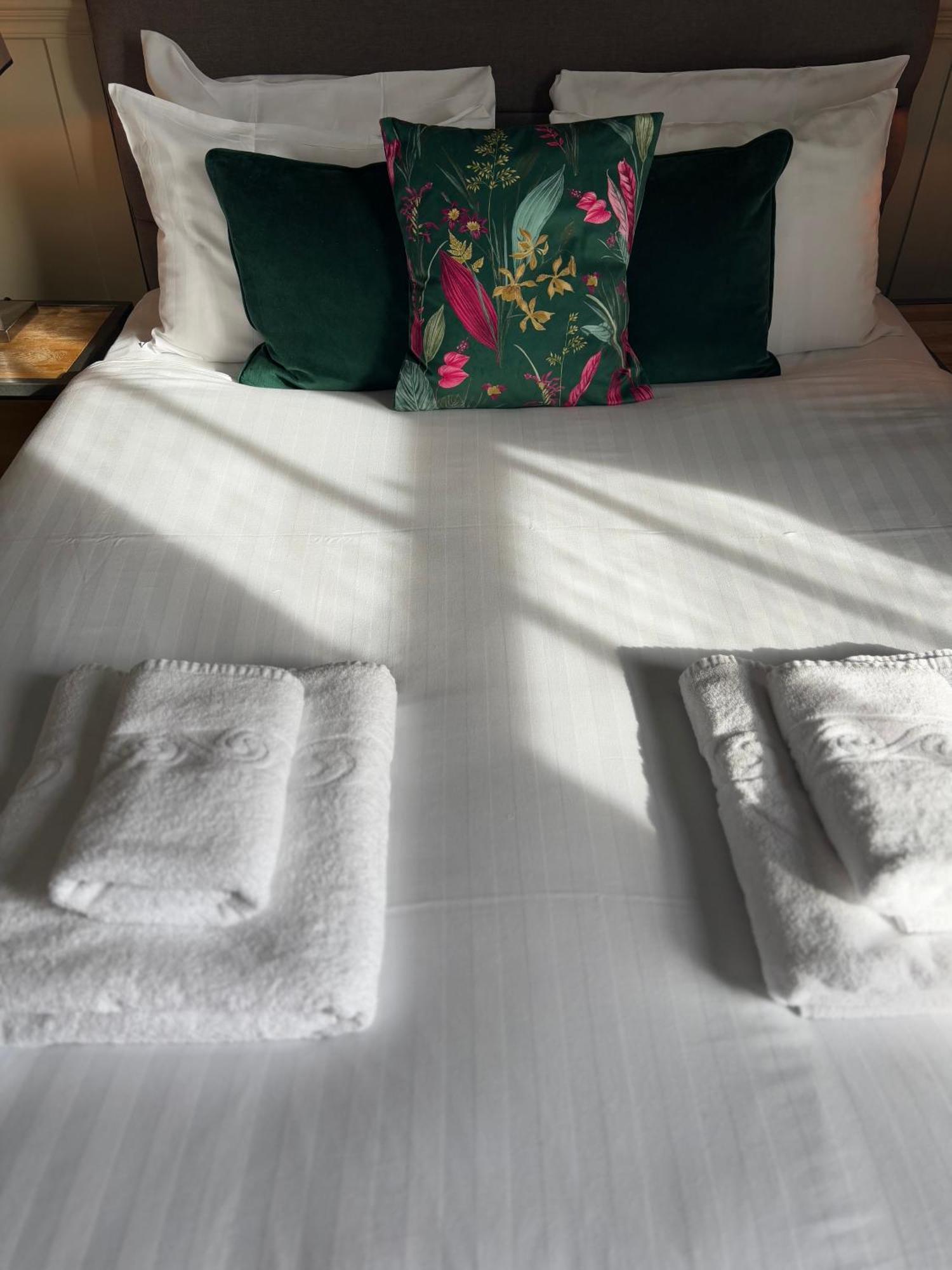 The Mortimer Arms (Adults Only) Romsey Εξωτερικό φωτογραφία
