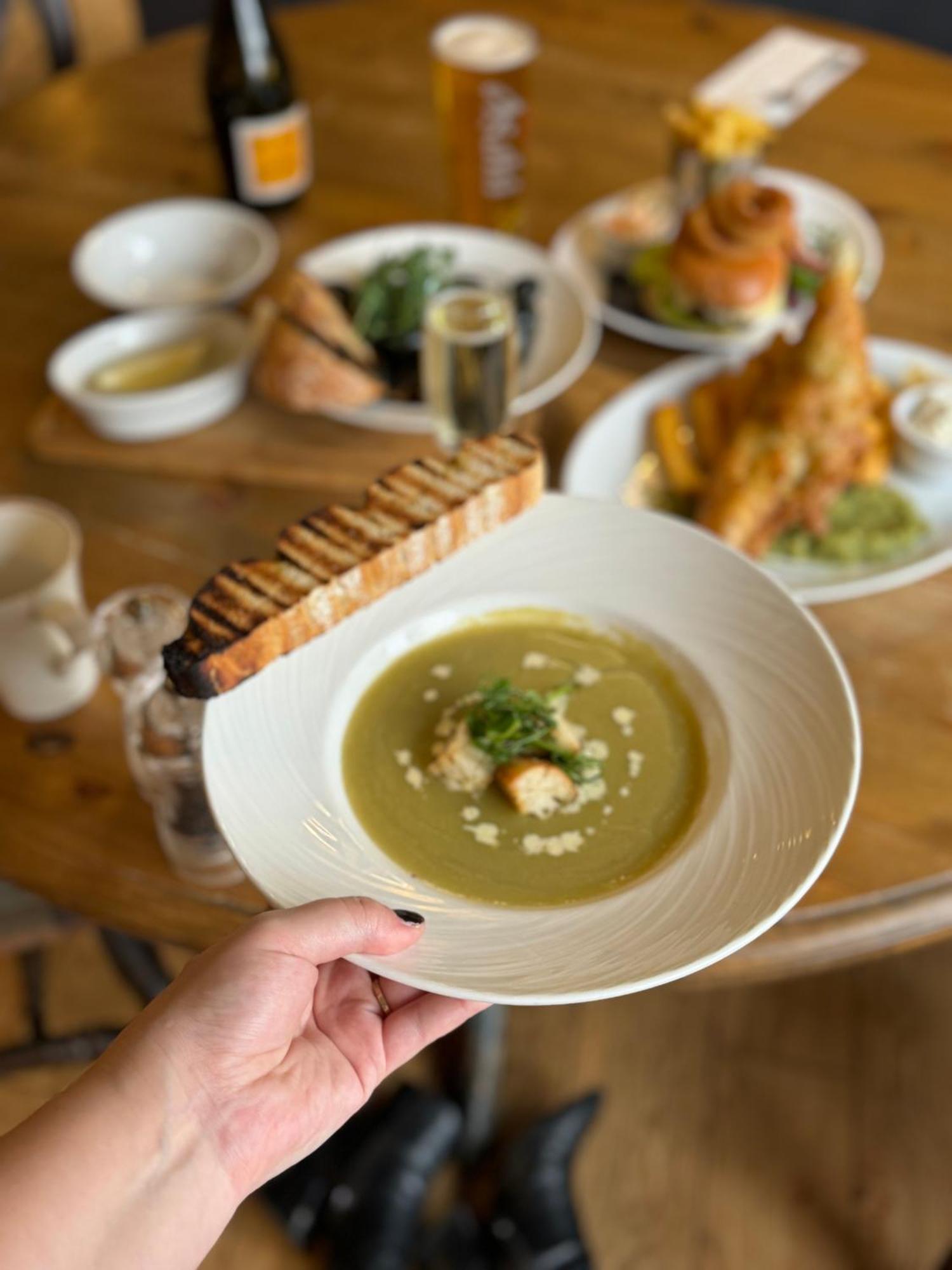 The Mortimer Arms (Adults Only) Romsey Εξωτερικό φωτογραφία