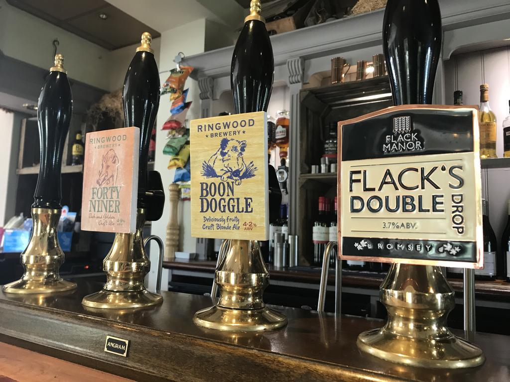 The Mortimer Arms (Adults Only) Romsey Εξωτερικό φωτογραφία