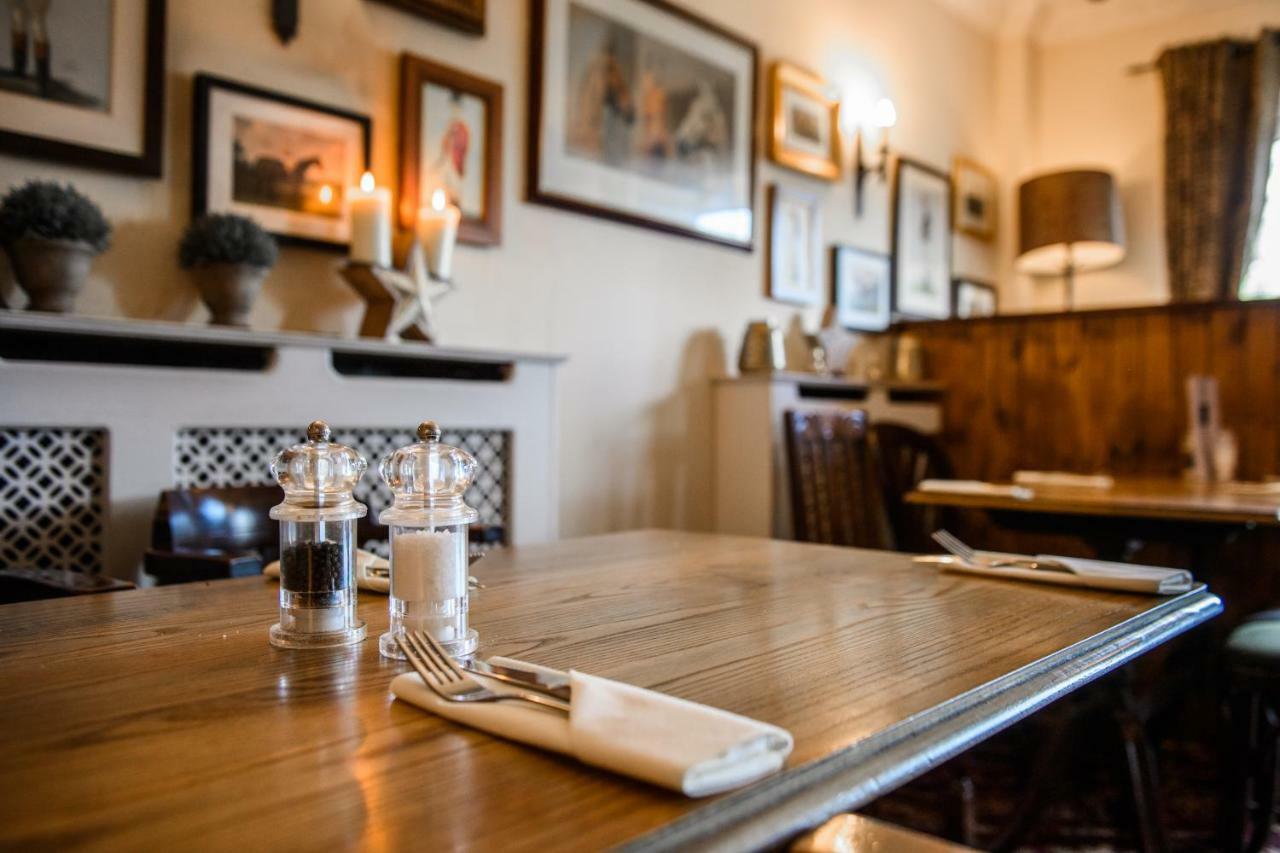 The Mortimer Arms (Adults Only) Romsey Εξωτερικό φωτογραφία