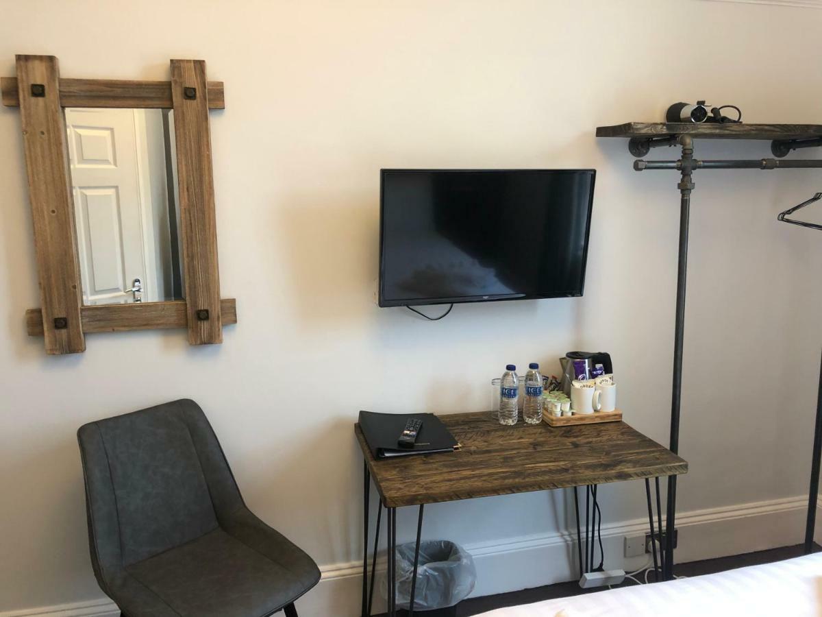 The Mortimer Arms (Adults Only) Romsey Εξωτερικό φωτογραφία